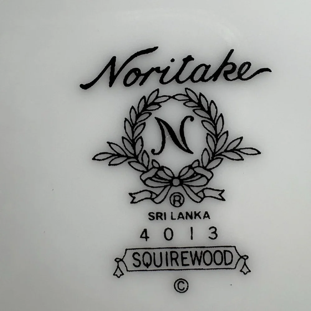 Noritake Dinner Plates Squirewood 4013 Dishes 10.5